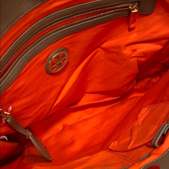 Tory Burch - Picture 5 of 8